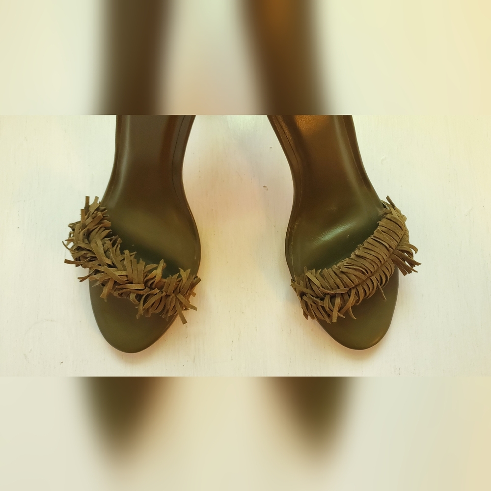 Joie Pippi suede fringe ankle strap sandal heels - Picture 6 of 13